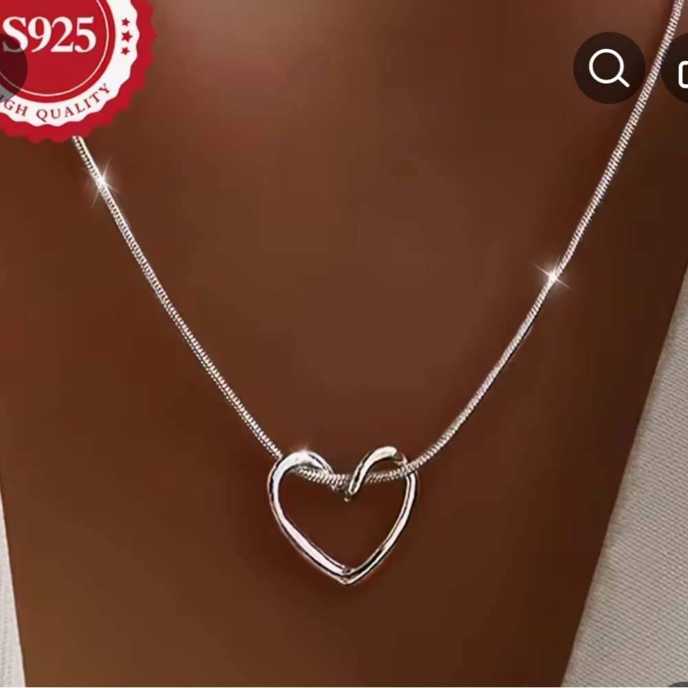 Elegant .925 Sterling Silver Heart Necklace